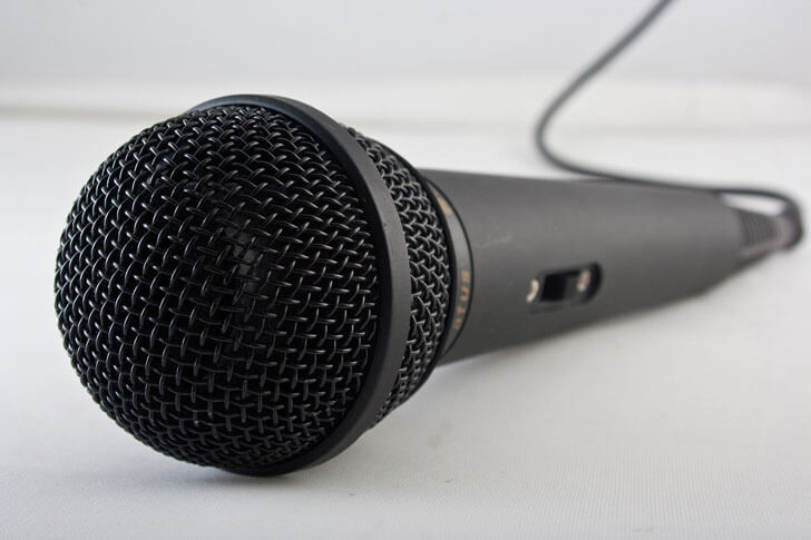 microphone-1068289_1280