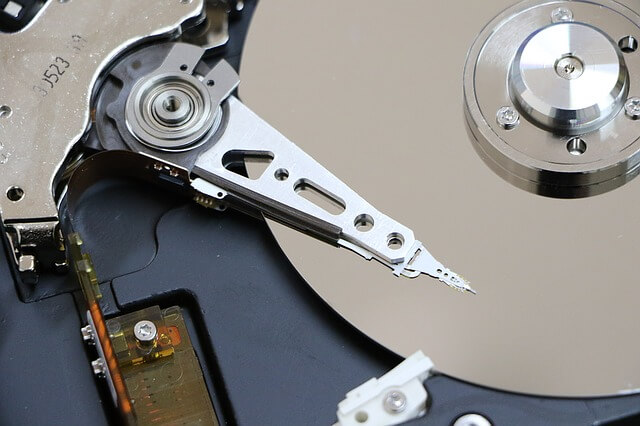 hard-disk-1071668_640