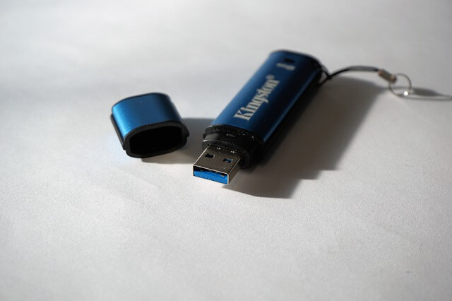 usb-stick-1023319_640