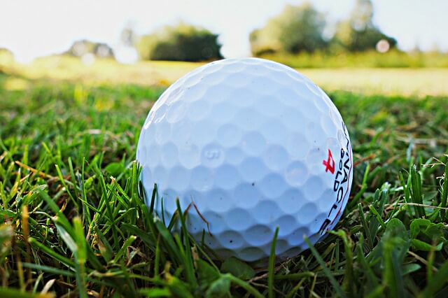 golf-ball-1605948_640